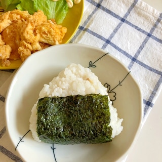 ボイルチキンマヨのおにぎり ♪